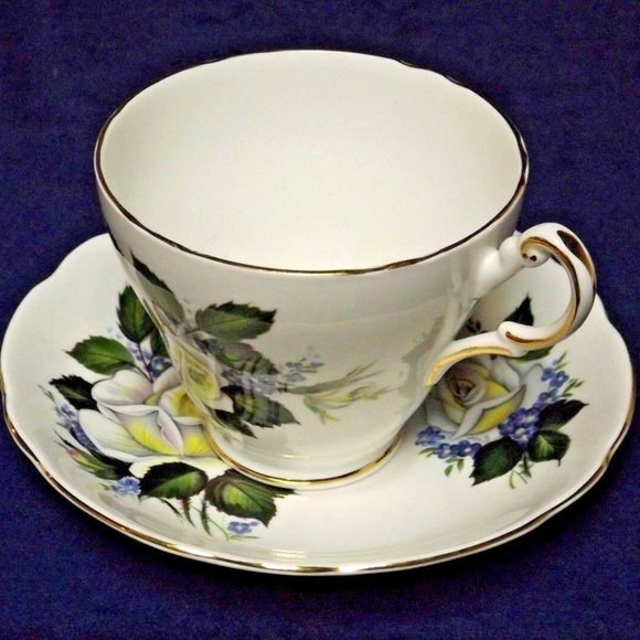 Regency English Bone China "Roses and Violets" Footed Tea Cup and Saucer - Picture 6 of 12